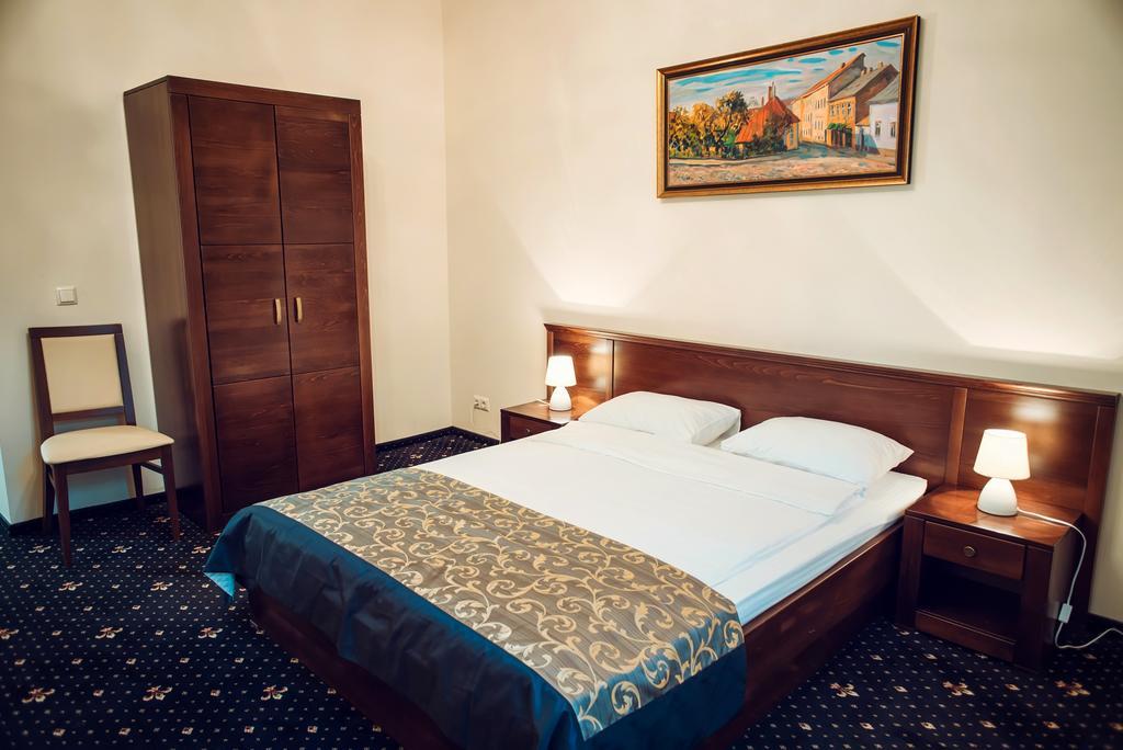 Boutique P 4* Uschhorod